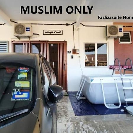 Fazlizasuite Homestay @ Teluk Kemang-Muslim Preferred ポートディクソン エクステリア 写真