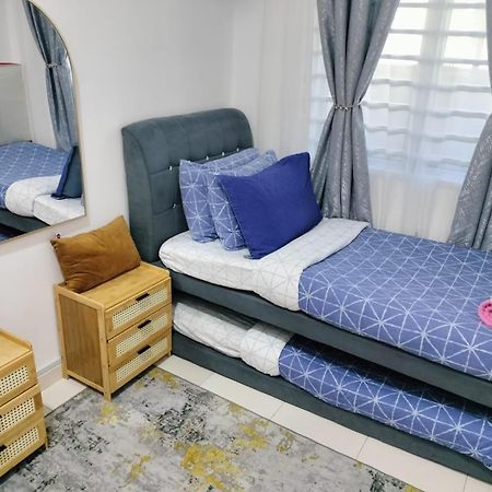 Fazlizasuite Homestay @ Teluk Kemang-Muslim Preferred ポートディクソン エクステリア 写真