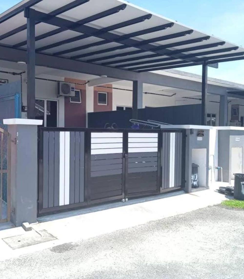 Fazlizasuite Homestay @ Teluk Kemang-Muslim Preferred ポートディクソン エクステリア 写真